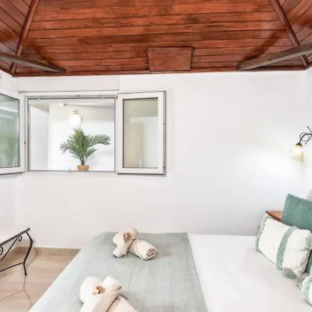 Holiday home Casita Arboles *